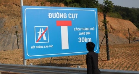 Continuously adjusting the Huu Nghi Border Gate Expressway BOT Project