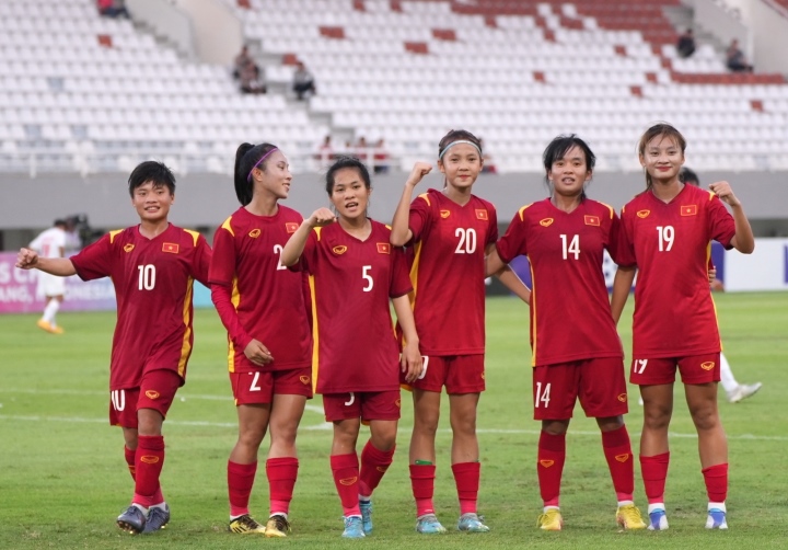 L'équipe féminine U19 du Vietnam affronte l'équipe féminine U19 de Thaïlande.