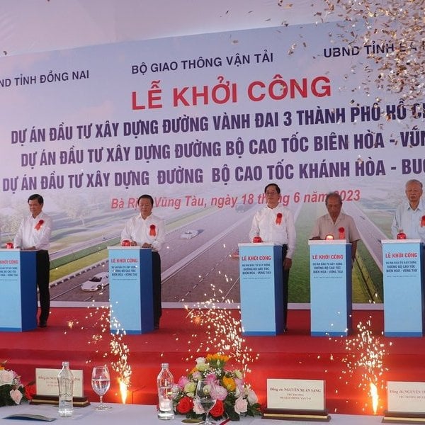 La autopista Bien Hoa-Vung Tau elimina la congestión del tráfico y "abre" la conectividad regional.