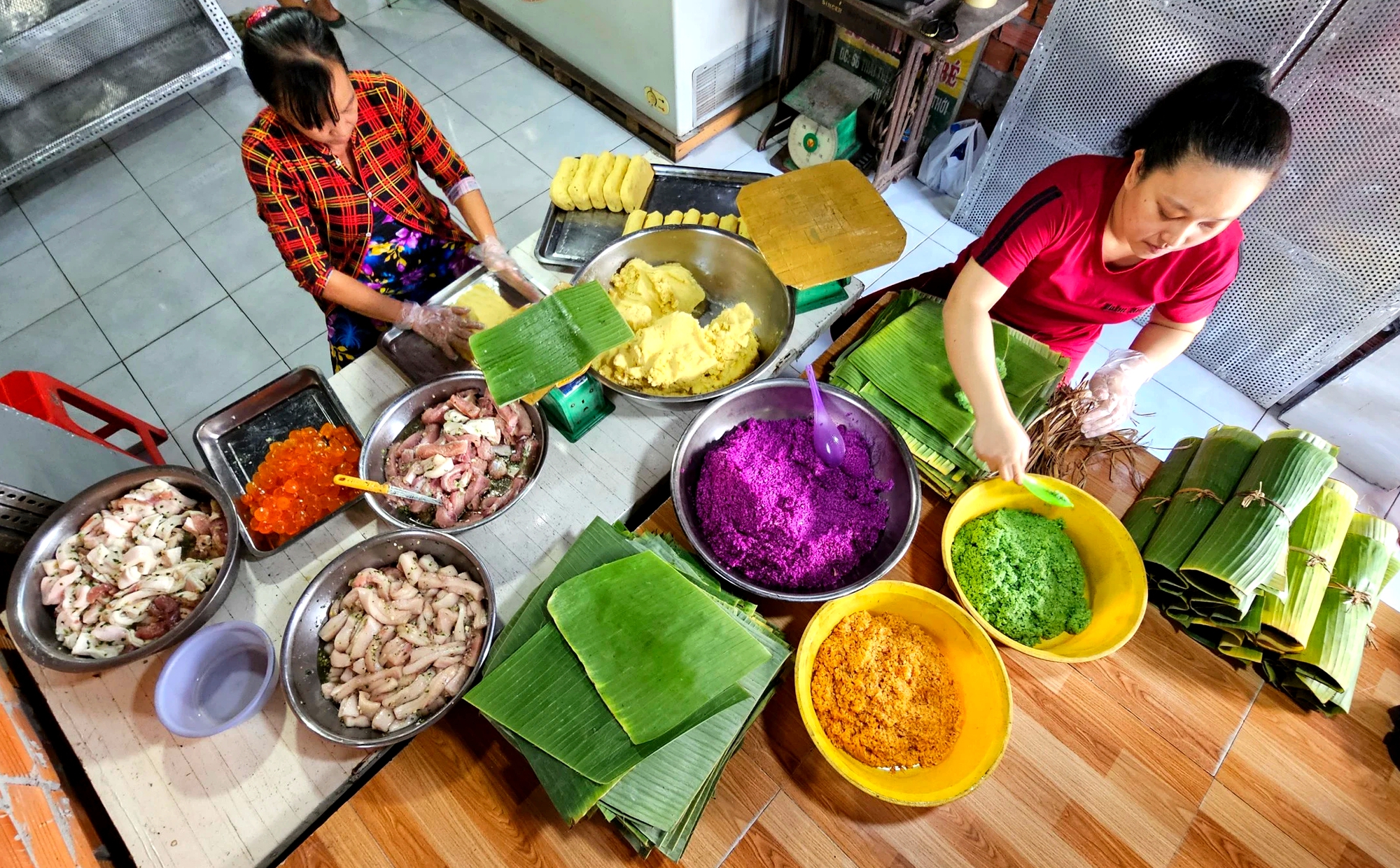 Từ gói xôi lá chuối, 3 thế hệ tài hoa nâng tầm bánh tét lá cẩm trứ danh Cần Thơ- Ảnh 1.