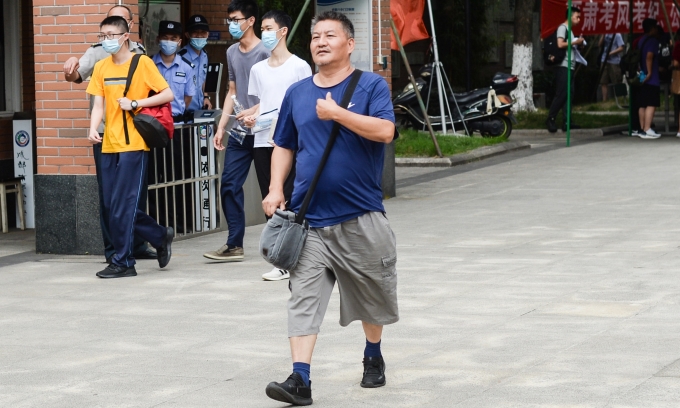 El Sr. Liang Shi en el examen de ingreso a la universidad china de 2020. Foto: AFP