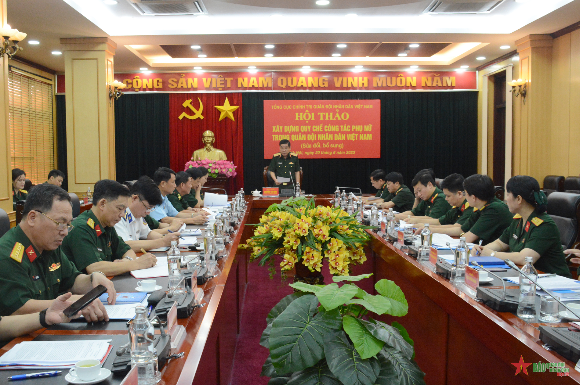 Taller sobre normas de construcción para el trabajo de las mujeres en el Ejército Popular de Vietnam