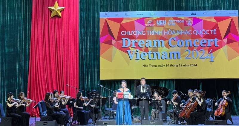 El concierto internacional Flower Dream de Vietnam 2024 llega a Khanh Hoa (imagen 1)