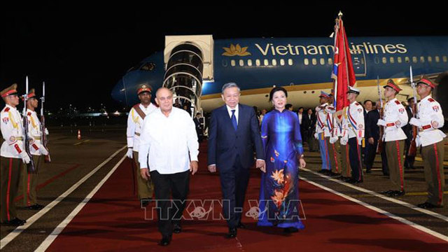 Generalsekretär und Präsident To Lam trifft in Havanna ein und beginnt seine Kubareise