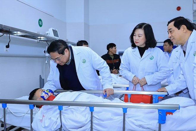 As long as there are patients in the hospital, doctors and nurses cannot rest.
