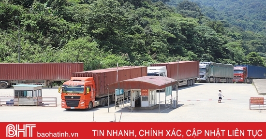 Ha Tinh Customs collects more than 4,033 billion VND in budget