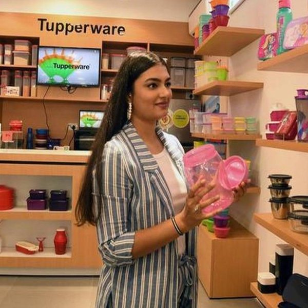 Cổ phiếu lao dốc, Tupperware bên bờ vực phá sản