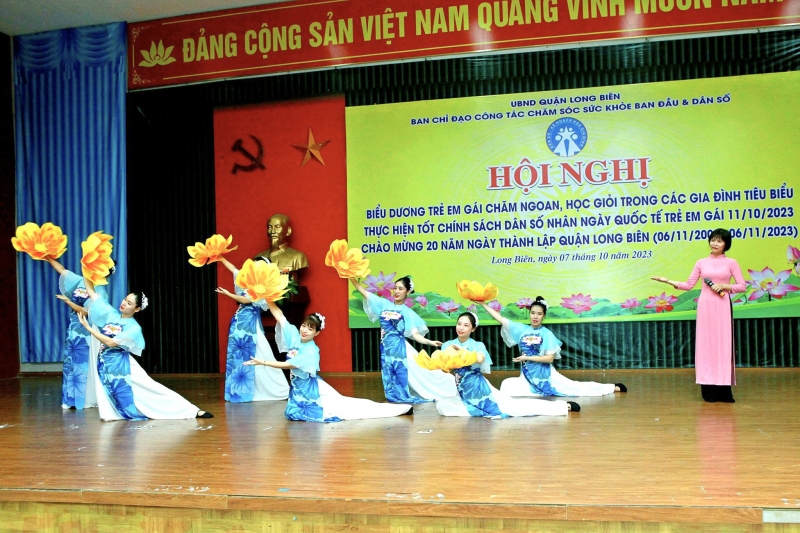 Tiết mục văn nghệ chào mừng Hội nghị