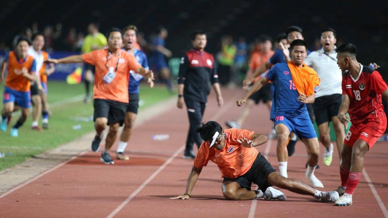 thái lan điều một trung tướng giải quyết vụ ẩu đả tại chung kết sea games