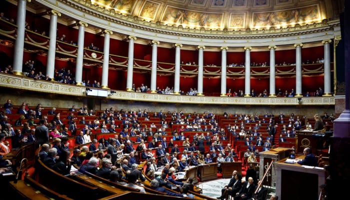 France's new government is facing the risk of being overthrown.