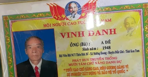 Công ty dùng chiêu "vinh danh người cao tuổi" dụ người già thu phí