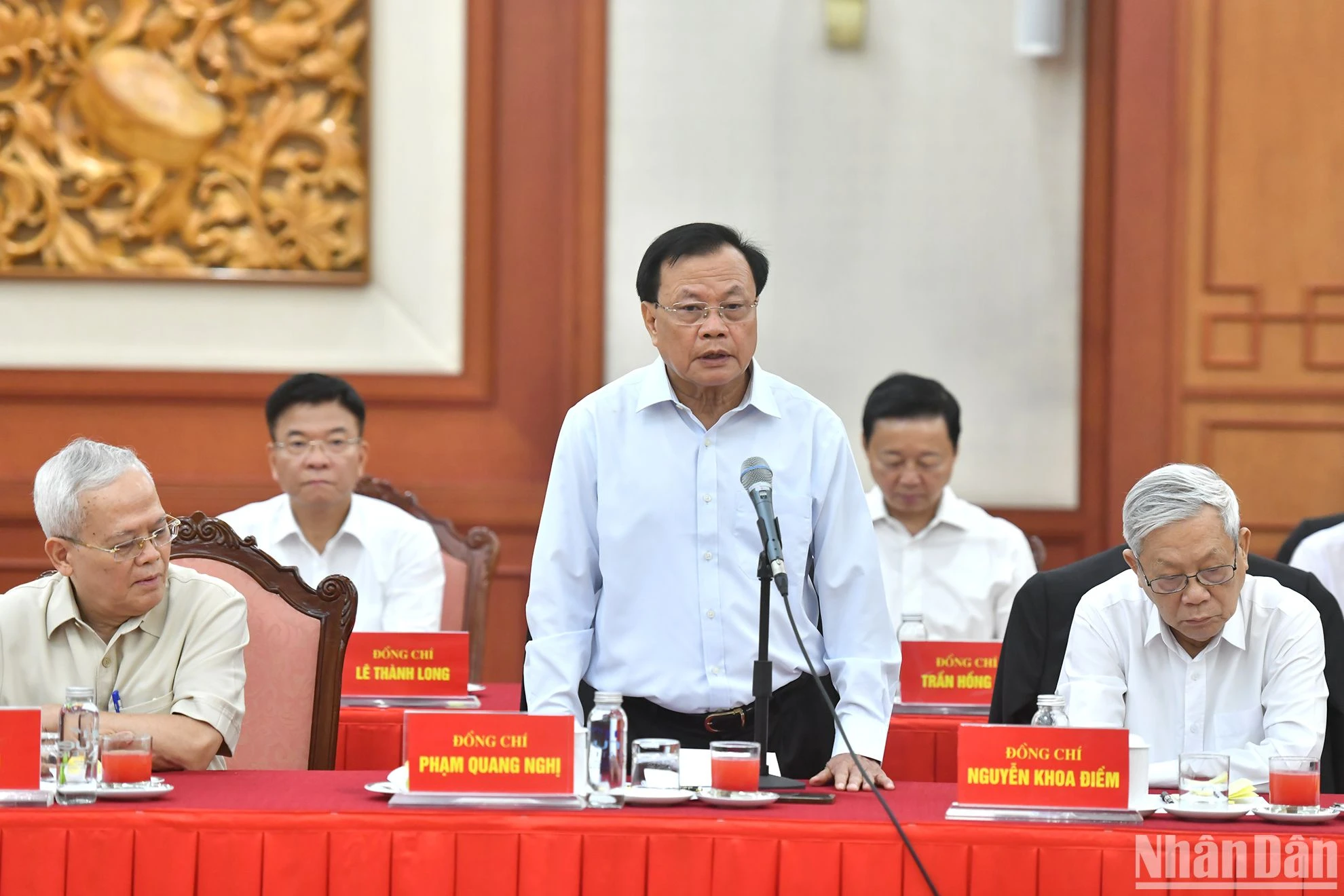 [Photo] General Secretary and President To Lam chaired a meeting with leaders and former leaders of the Party and State photo 10