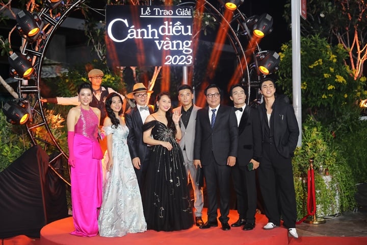 After a year of dedication, the artists had the opportunity to meet again and share joy, happiness and pride in a truly meaningful festival of Vietnamese cinema.