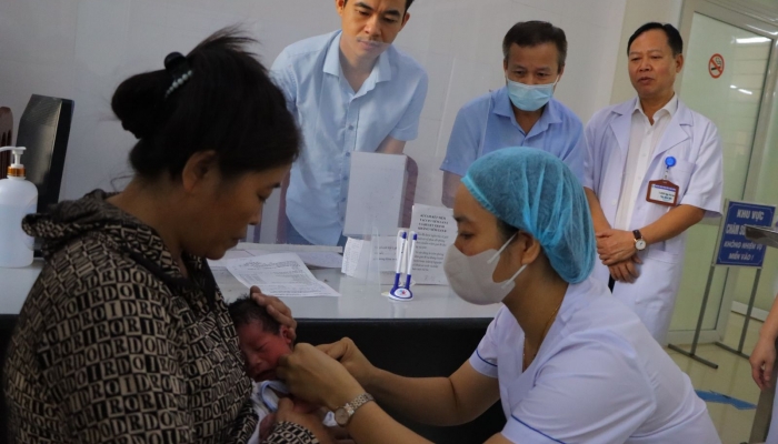 Thai Binh is allocated 8 types of vaccines in the expanded immunization program.