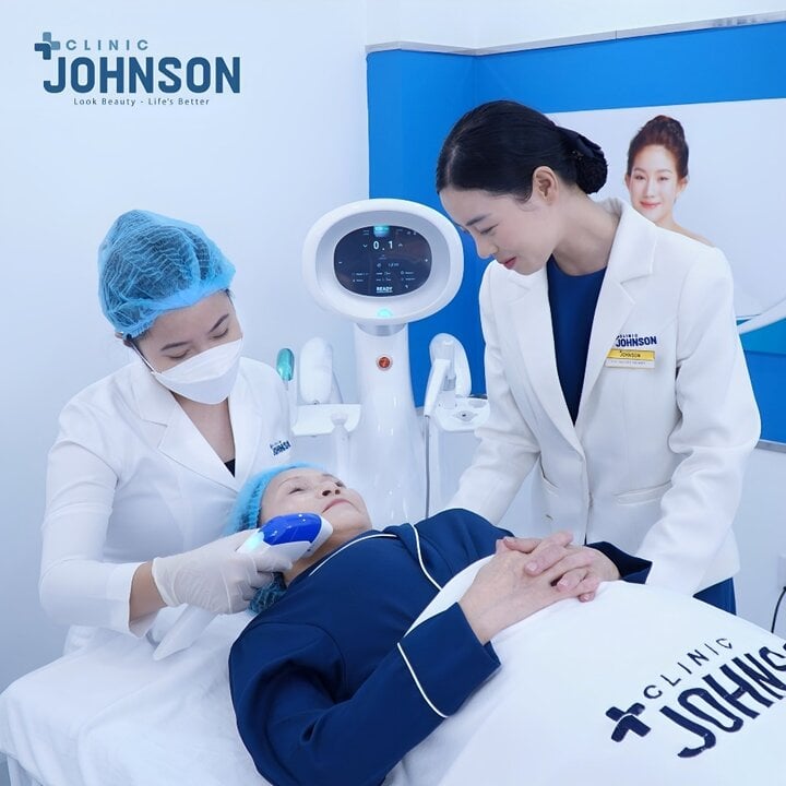 Jonhson Clinic: Nâng tầm nhan sắc Việt  - 2