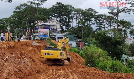 Lam Dong urgently directs safety inspection of constructions after accident kills 2 people photo 1