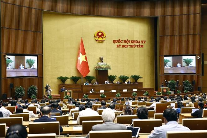 8th Session, 15th National Assembly: Facilitating decentralization and delegation of power