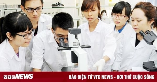 Las tasas de matrícula en la Universidad Nacional de Medicina y Farmacia de Hanoi aumentaron cuatro veces, la más alta fue de 55 millones