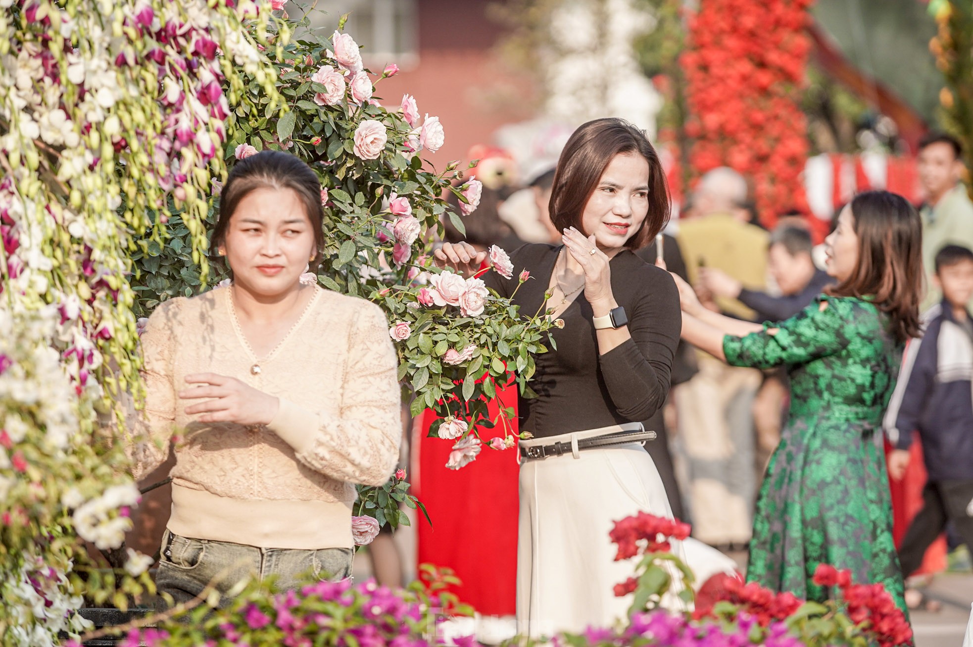 Miles de personas acuden al festival de flores más grande del Norte foto 14