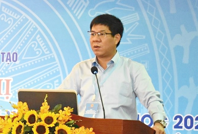 M. Chuong lors de la conférence du 24 août, tenue à Ho Chi Minh-Ville. Photo : MOET