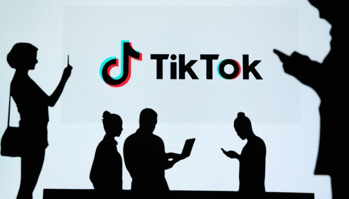 TikTok elimina cientos de empleos para reemplazarlos con IA