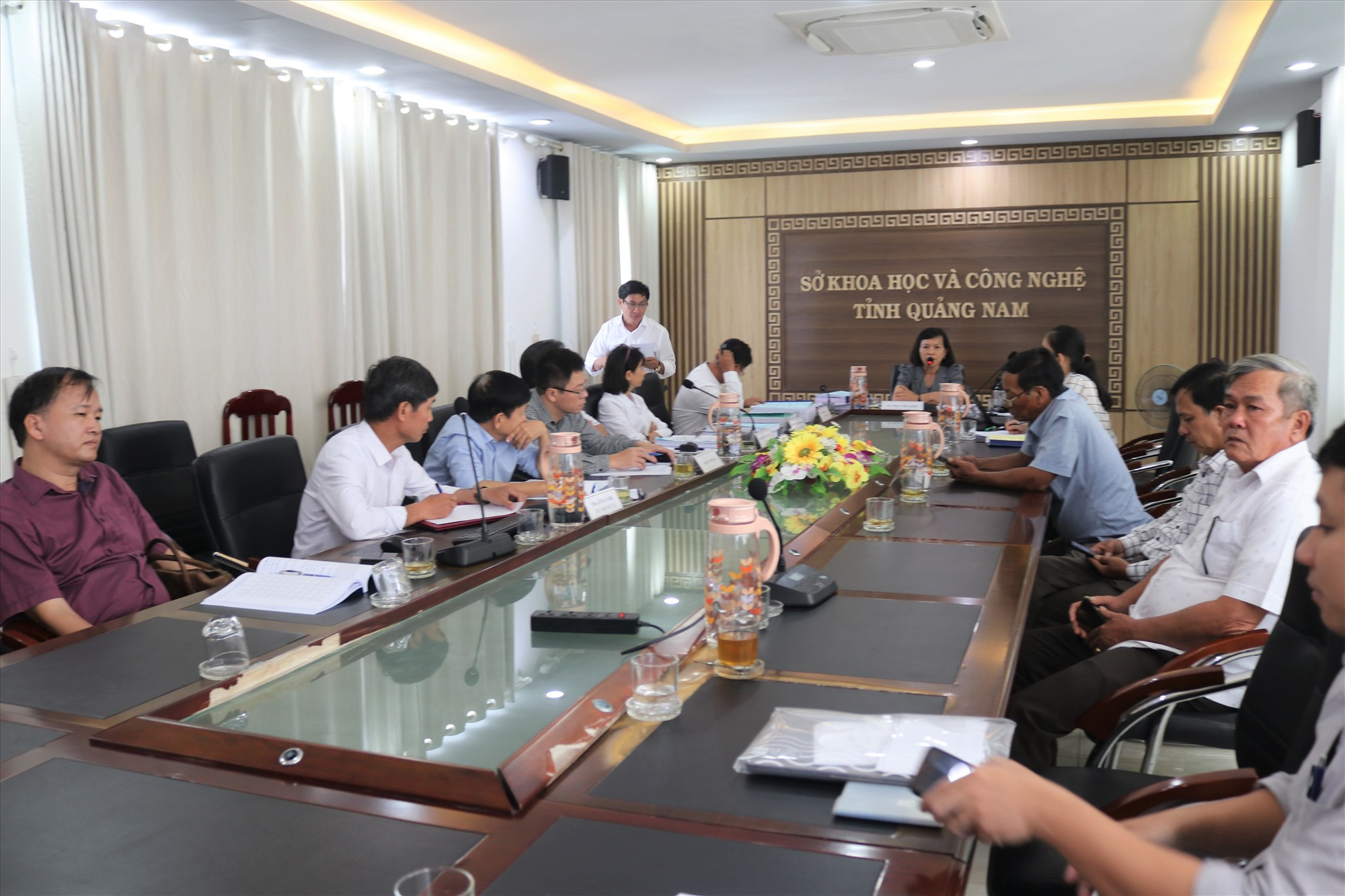 Scène de la séance d'acceptation du projet. Photo: HOANG LIEN