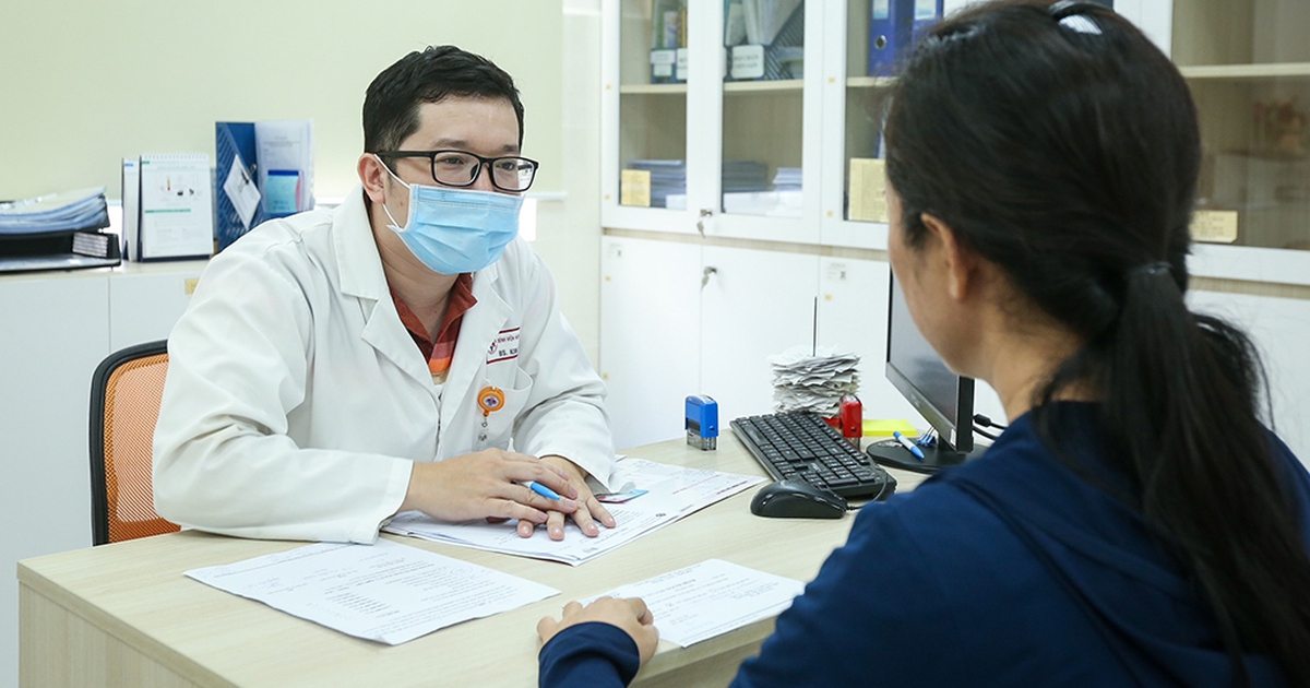 Un buen médico debe dedicar al menos el 70% de su tiempo a pacientes con seguros de salud.