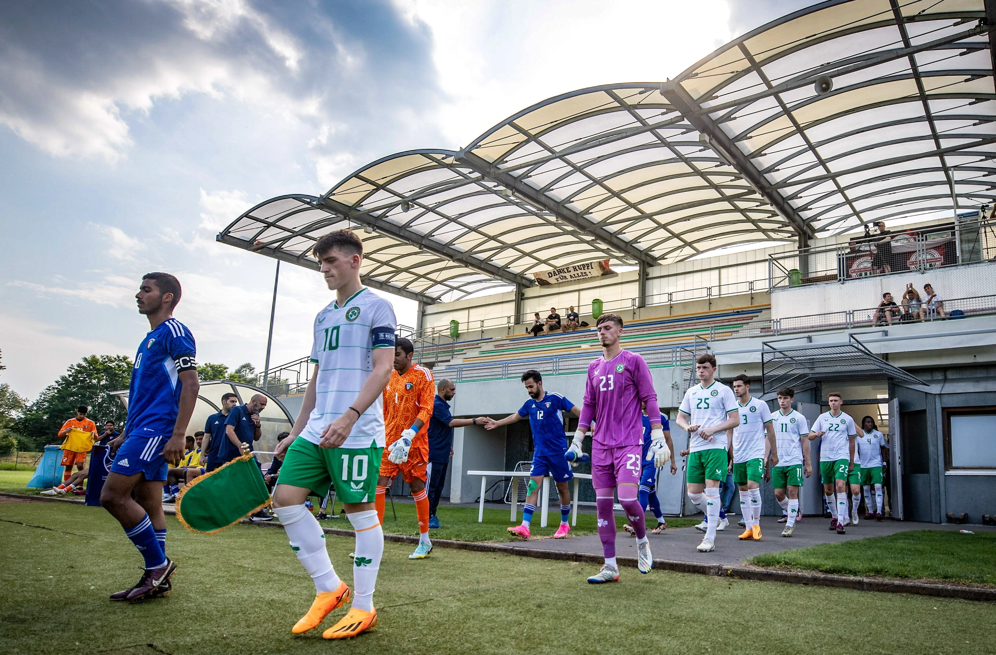 Đội tuyển New Zealand lý giải nguyên nhân bỏ trận đấu với Qatar dù dẫn trước 1-0
 - Ảnh 3.