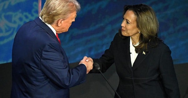 Ý đồ của bà Harris trong cuộc 'thượng đài' với ông Trump