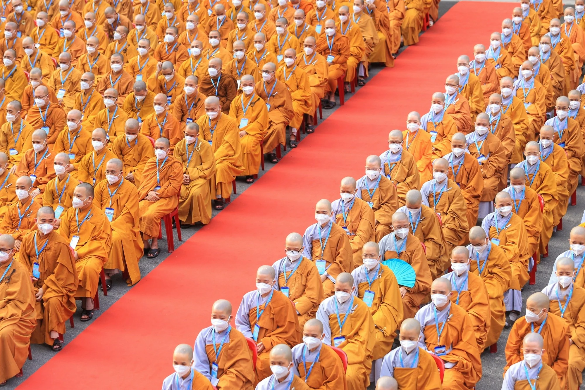 พิธีวันประสูติของพระพุทธเจ้าที่วัดบ๊ายดิญห์ นิงห์บิ่ญ