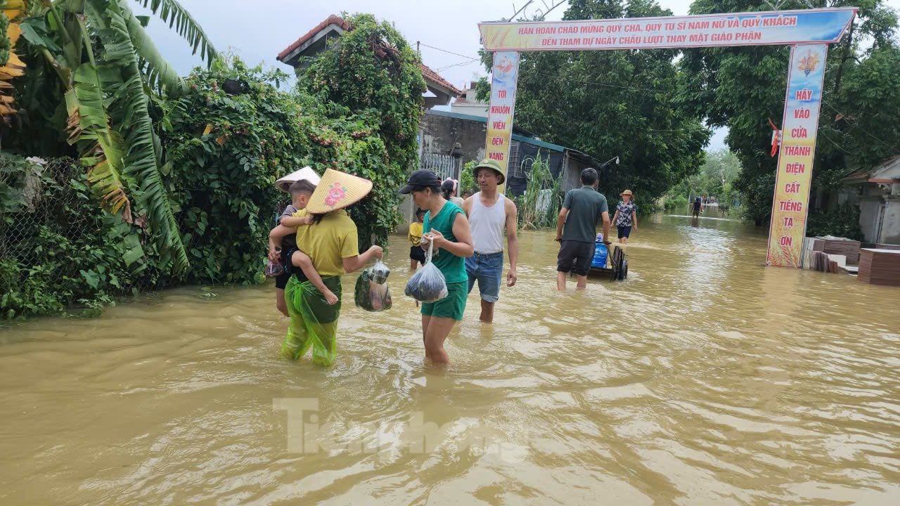 Chuong My hat nach der Flut viele „Oasen“ – Foto 13