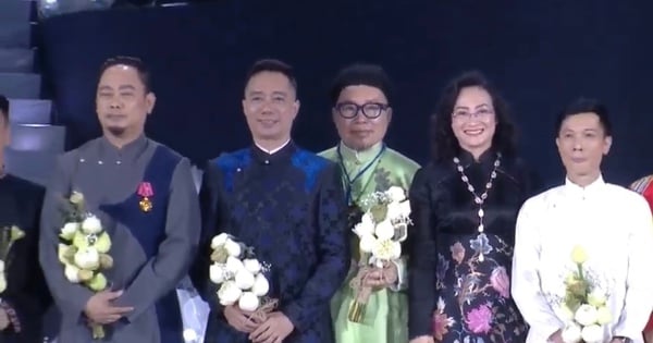 Magnífica y elegante noche de apertura del Festival Ao Dai 2024 en la ciudad de Ho Chi Minh