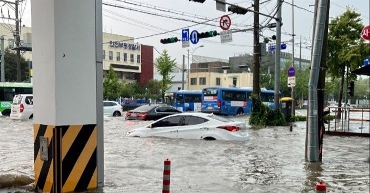 Corea del Sur advierte a los residentes sobre inundaciones repentinas con una hora de antelación