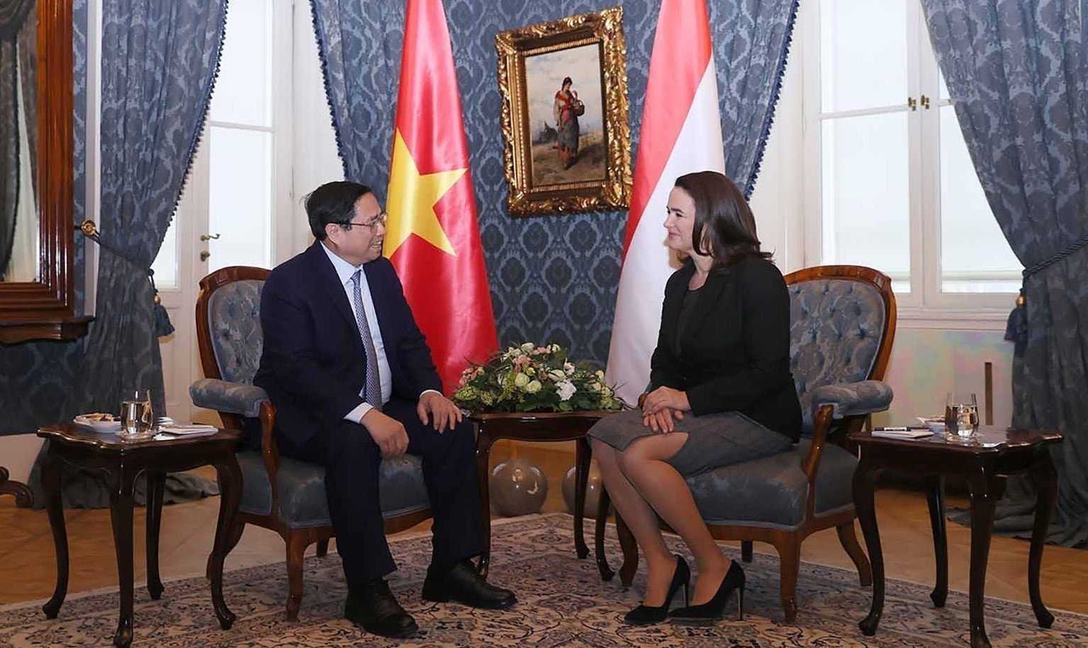 Vietnam always values ​​and wishes to strengthen cooperation with Hungary.