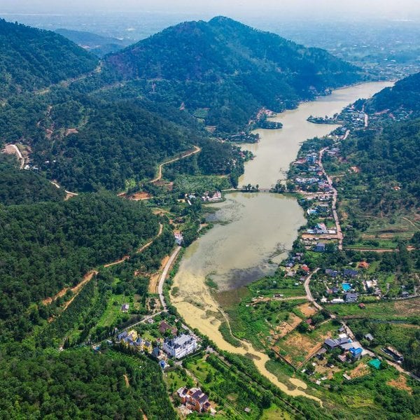 ¿Por qué el lago Dong Do en el bosque Soc Son no ha sido marcado con marcadores de límites?