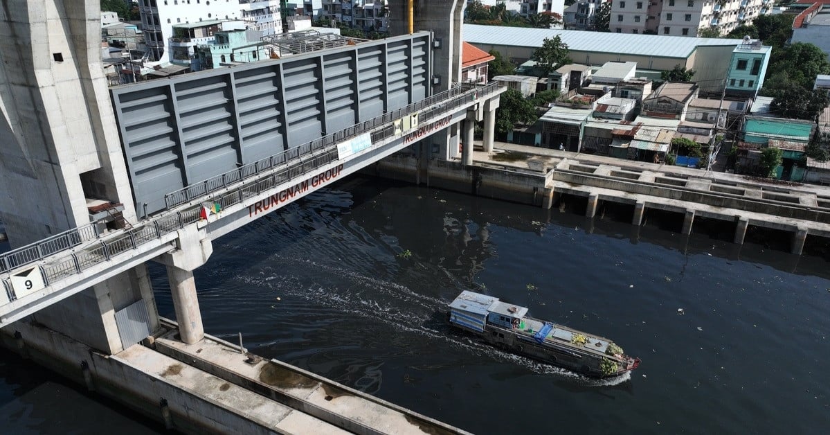 Ho-Chi-Minh-Stadt präsentiert dem Premierminister Lösungen zur Beseitigung von Hindernissen im 10.000 Milliarden VND teuren Hochwasserschutzprojekt