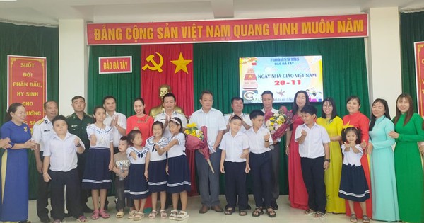 Huyện đảo Trường Sa tri ân các nhà giáo