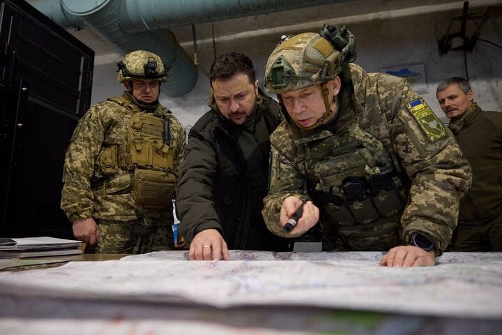 General Oleksandr Syrsky versprach, die Stellung in Awdijiwka zu halten, nachdem er von Präsident Wolodymyr Selenskyj zum Oberbefehlshaber der ukrainischen Armee ernannt worden war. (Foto: Reuters)