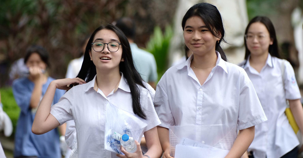 Hanoi announces sample exam questions for 10th grade admission in 2025