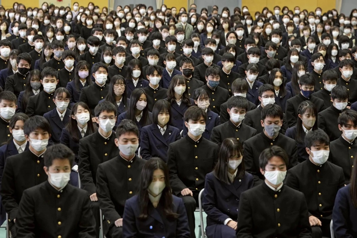 Cada vez más estudiantes japoneses abandonan la escuela debido al confinamiento y al impacto de la pandemia.