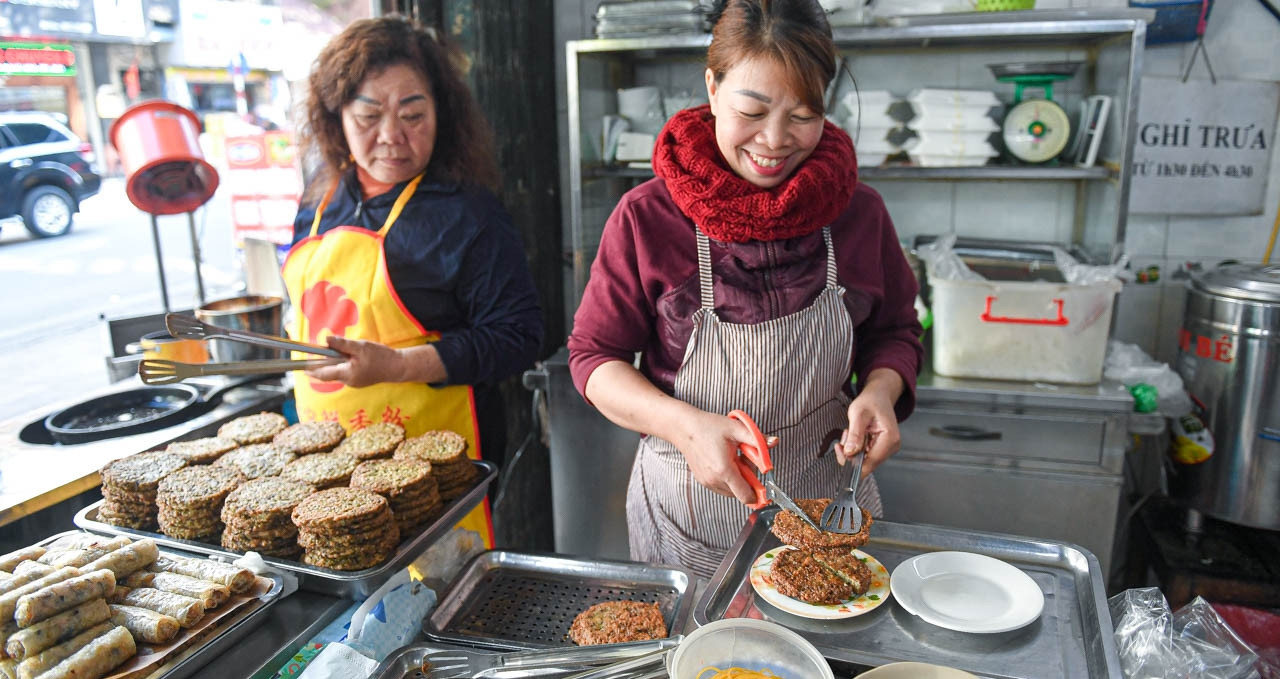 A nearly 30-year-old crab cake shop in Hanoi, once featured on American television.