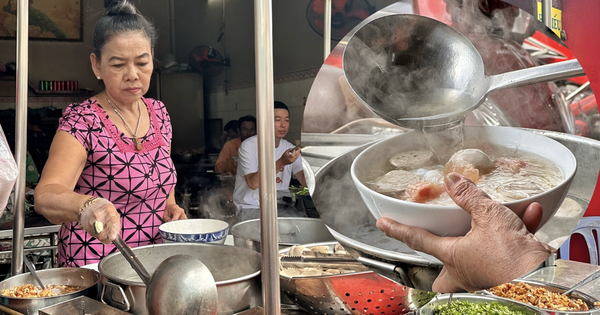 Daughter-in-law inherits father-in-law's job of making clear broth