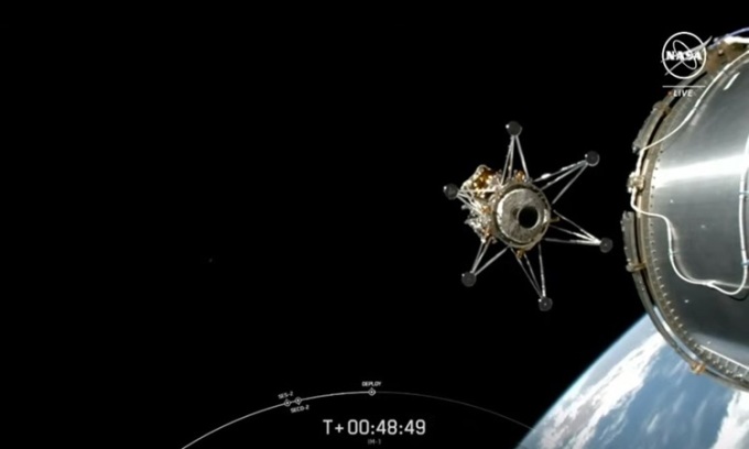 La nave espacial Odysseus se separa del cohete Falcon 9. Foto: NASA TV