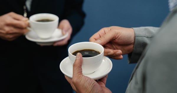 Wissenschaft erklärt, warum manche Menschen schwarzen Kaffee mögen, andere Milchkaffee