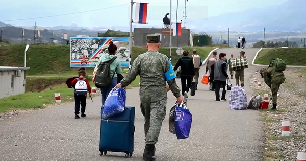 ロシア、ナゴルノ・カラバフから平和維持軍を撤退