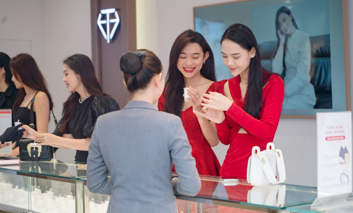 Huy Thanh Jewelry affirms international standard jewelry brand - 2