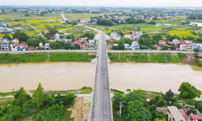 Bắc Giang đã 'tiêu' hơn 5.000 tỷ đồng vốn đầu tư công ảnh 1