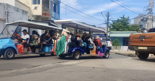 Manejo de muchos vehículos caducados convertidos en vehículos eléctricos de pasajeros