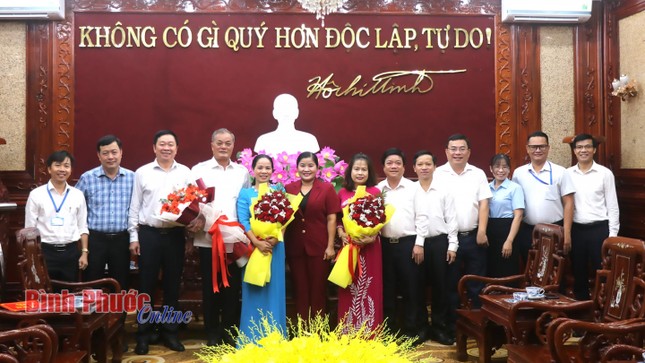 Binh Phuoc a un nouveau directeur du département de la santé photo 3