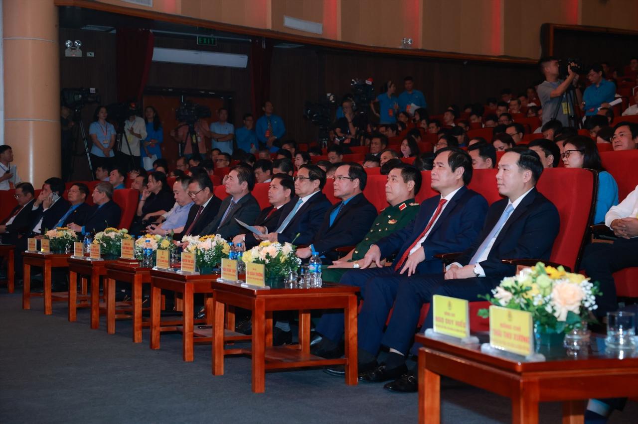 The leadership comrades attended the ceremony. Photo: Hai Nguyen